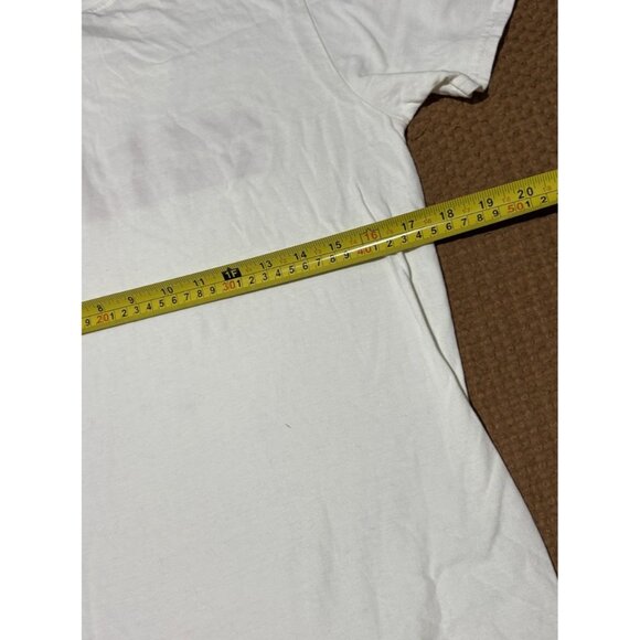 Urban Outfitters Women’s More Love, Love More Graphic T-Shirt Size M NWT - Picture 6 of 6